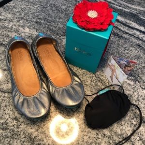 Tieks Size 10 Metallic Pewter flats (barely worn)
